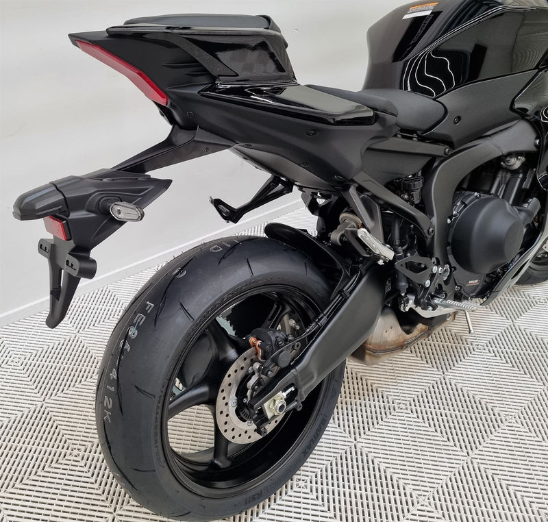 Load image into Gallery viewer, 2026 Yamaha R 9