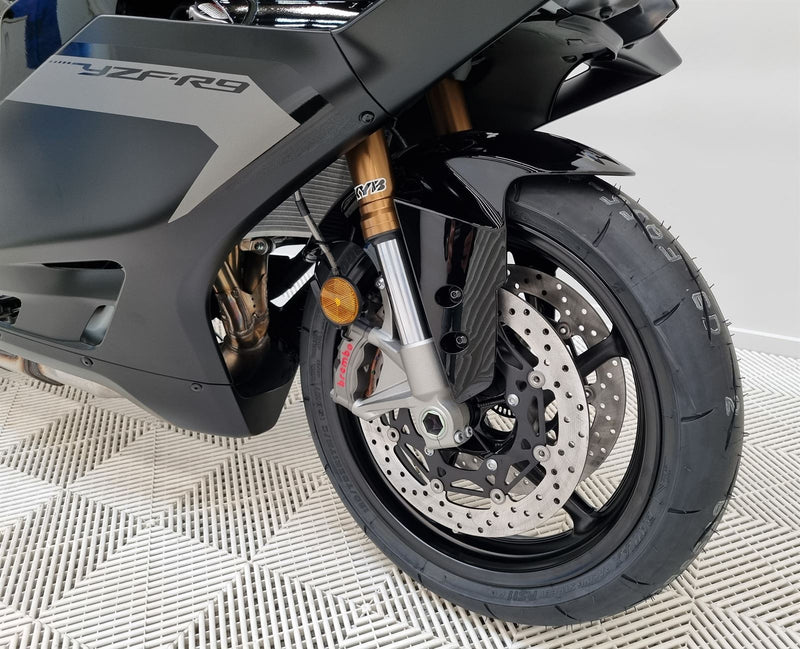 Load image into Gallery viewer, 2026 Yamaha R 9
