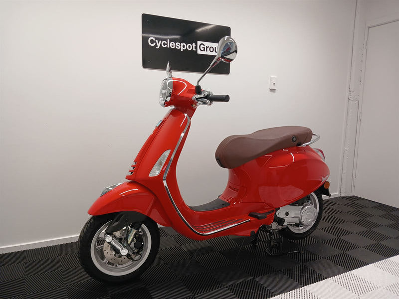 Load image into Gallery viewer, 2024 Vespa Primavera