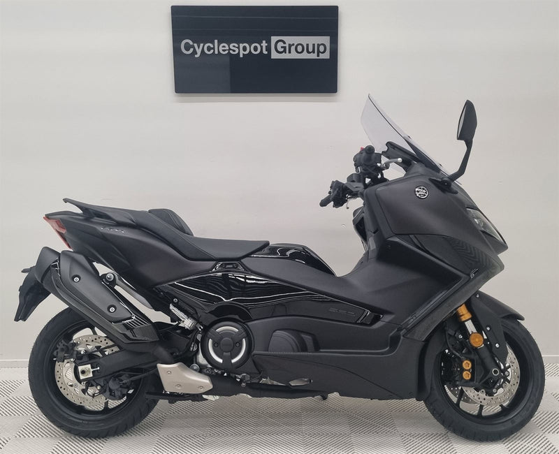 Load image into Gallery viewer, 2025 Yamaha T Max