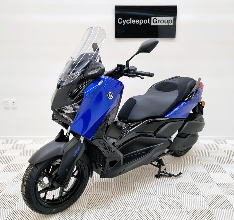 Load image into Gallery viewer, 2026 Yamaha X MAX 300
