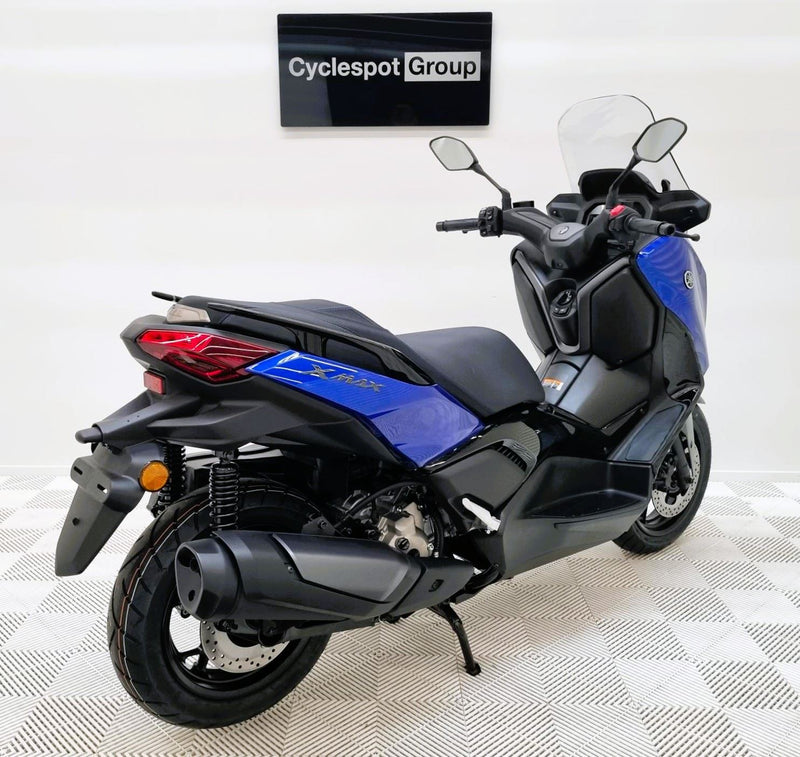 Load image into Gallery viewer, 2026 Yamaha X MAX 300