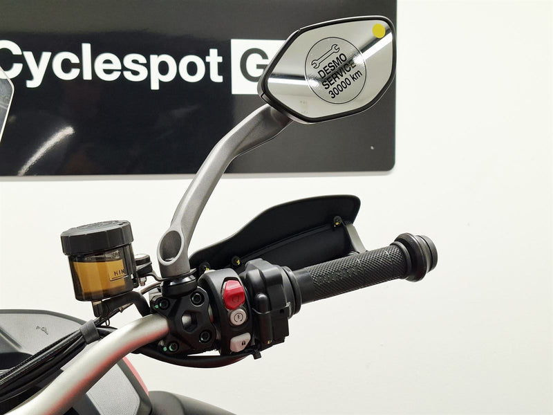 Load image into Gallery viewer, 2023 Ducati Multistrada V2S