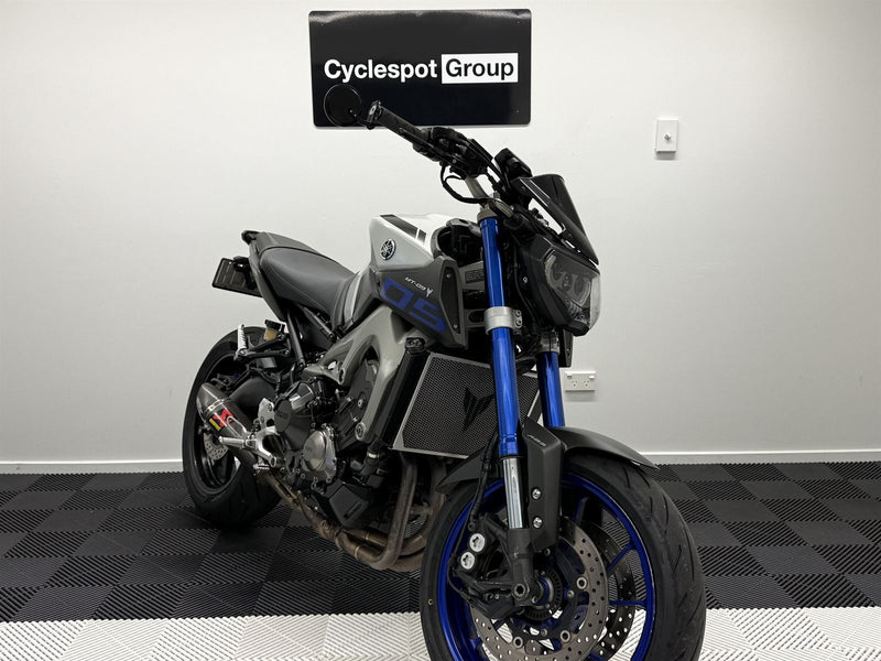 Load image into Gallery viewer, 2016 Yamaha MT 09