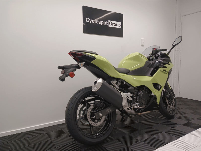 Load image into Gallery viewer, 2026 Kawasaki Ninja 500 LAMS