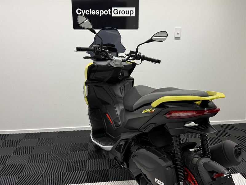 Load image into Gallery viewer, 2024 Aprilia SR GT 200