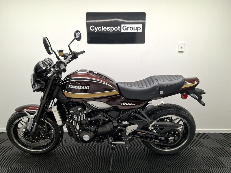 Load image into Gallery viewer, 2026 Kawasaki Z 900 RS