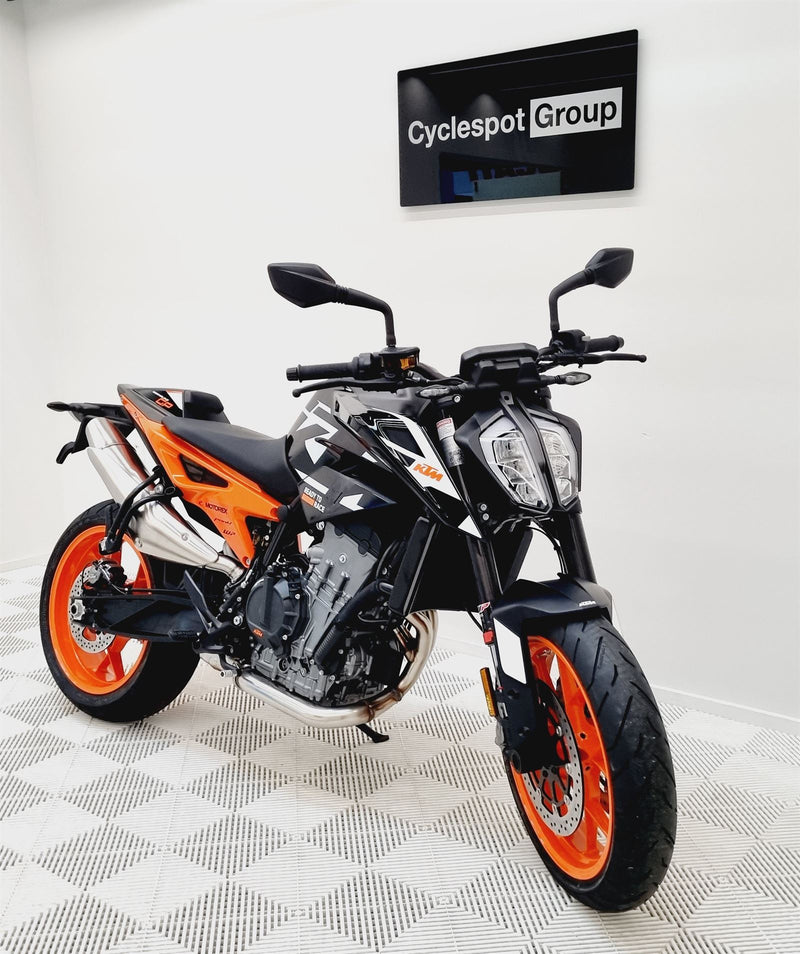 Load image into Gallery viewer, 2023 KTM Duke 890 GP