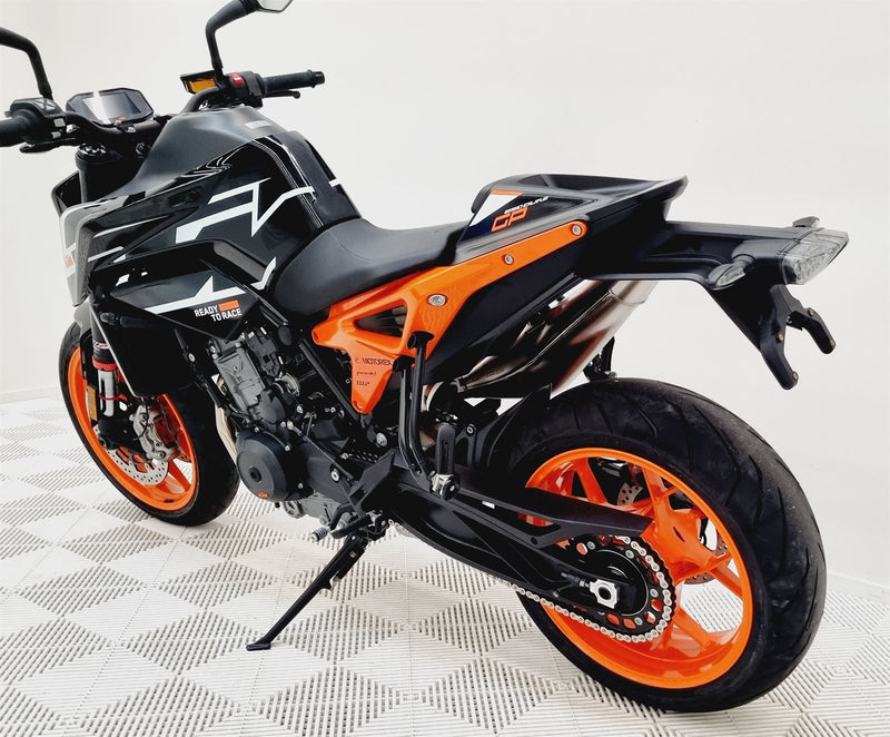 Load image into Gallery viewer, 2023 KTM Duke 890 GP