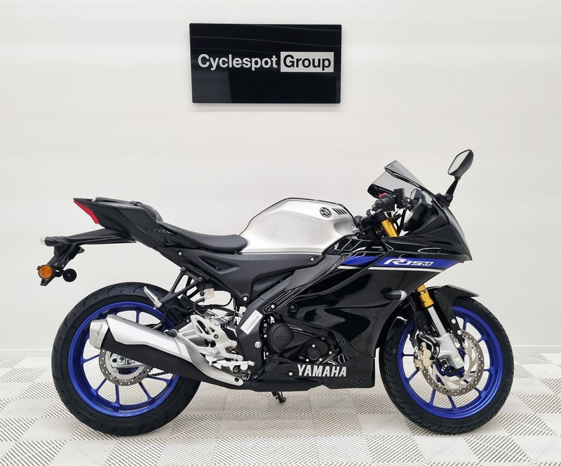 Load image into Gallery viewer, 2026 Yamaha R 15M LAMS