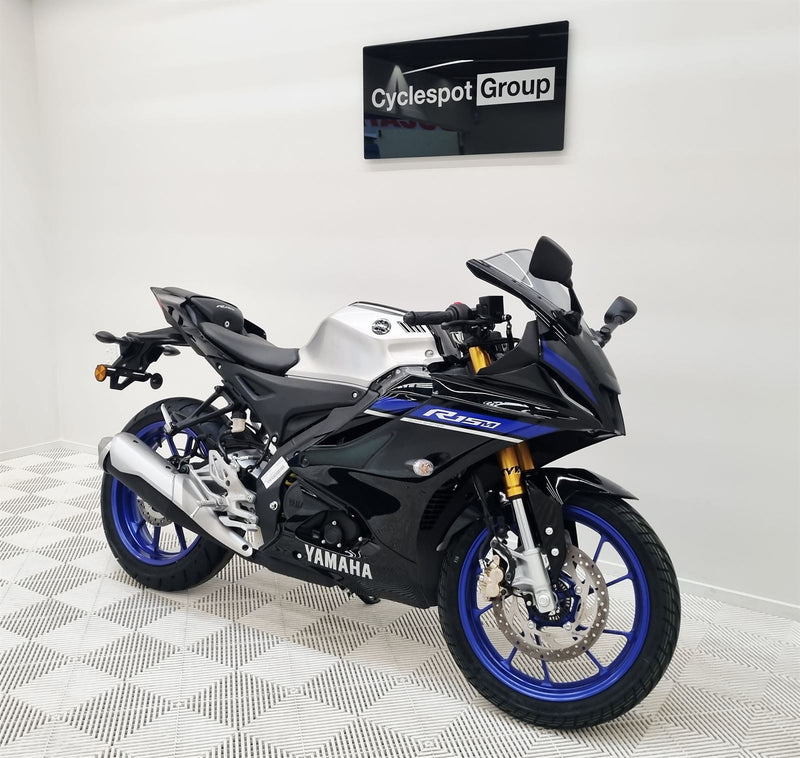 Load image into Gallery viewer, 2026 Yamaha R 15M LAMS