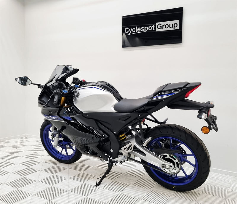 Load image into Gallery viewer, 2026 Yamaha R 15M LAMS