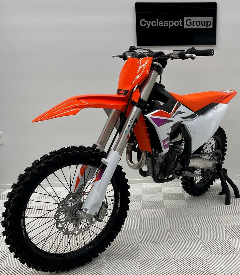 Load image into Gallery viewer, 2024 KTM SX-F 350