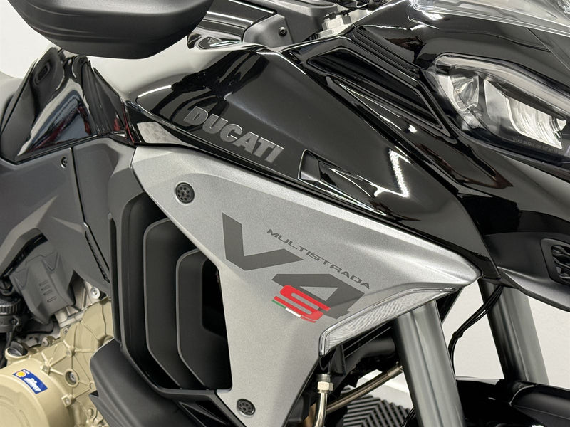 Load image into Gallery viewer, 2025 Ducati Multistrada 2025 V4S - TRAVEL & RADAR