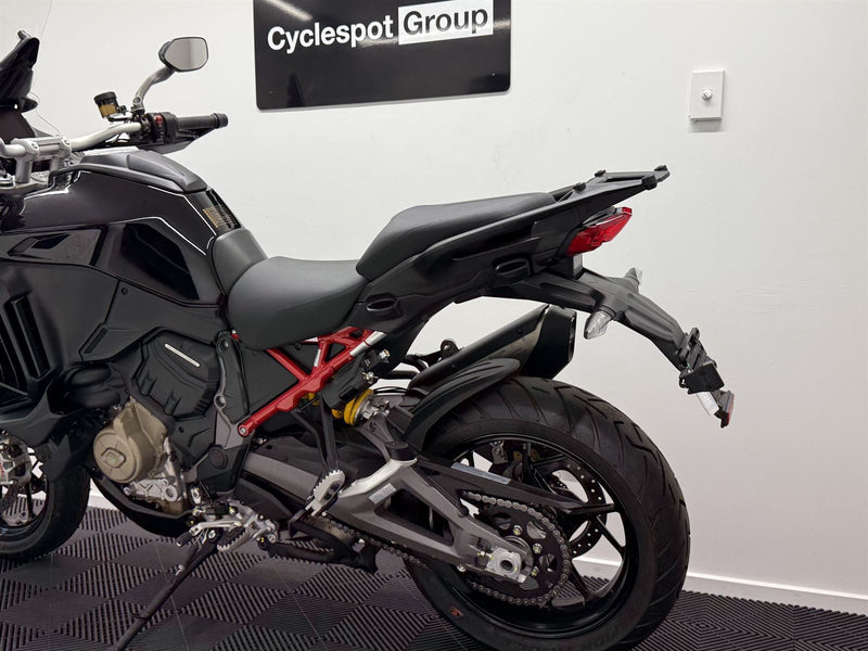 Load image into Gallery viewer, 2025 Ducati Multistrada 2025 V4S - TRAVEL & RADAR