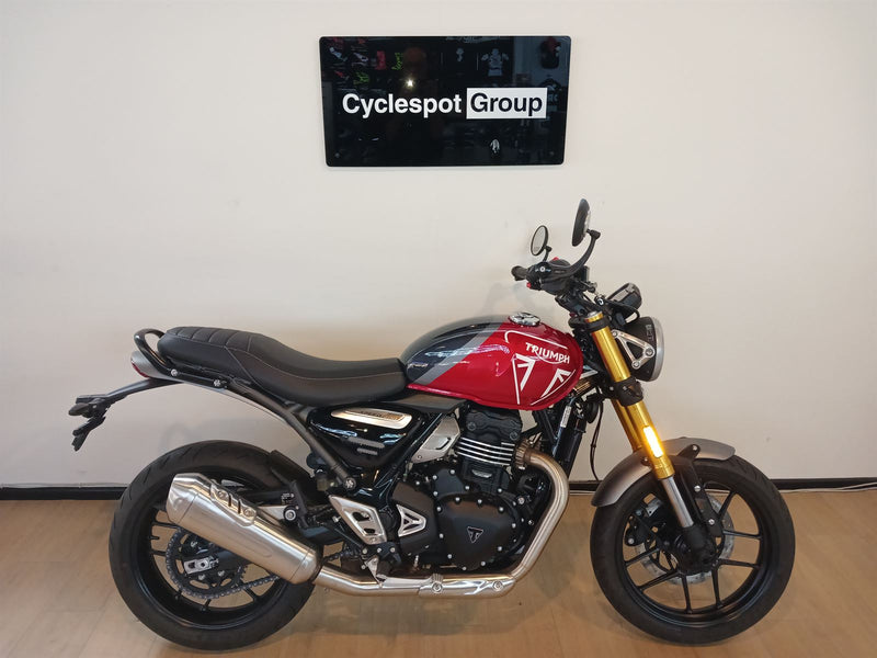 Load image into Gallery viewer, 2026 Triumph Speed 400 classic bike at Cyclespot