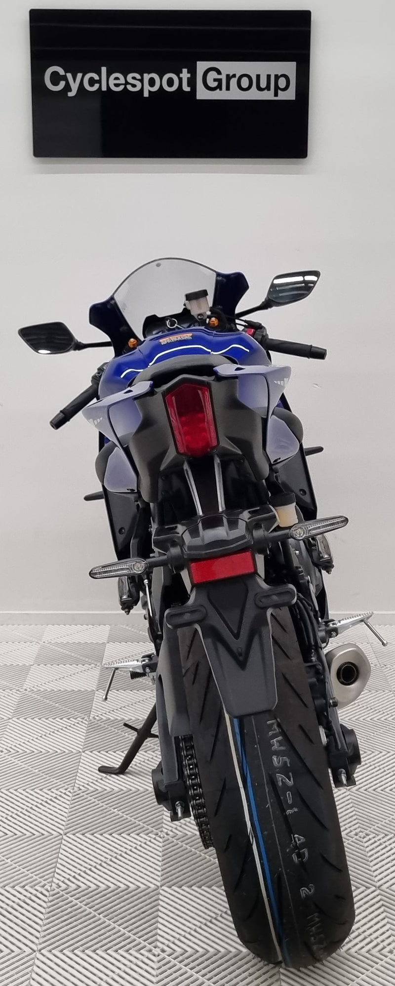 Load image into Gallery viewer, 2024 Yamaha R 7 High Output