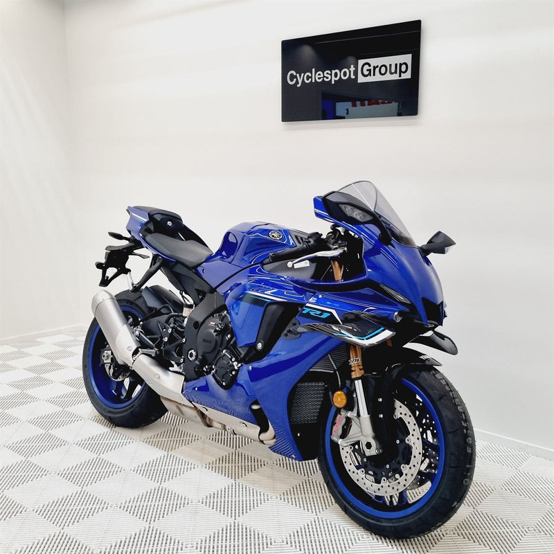 Load image into Gallery viewer, 2025 Yamaha R 1