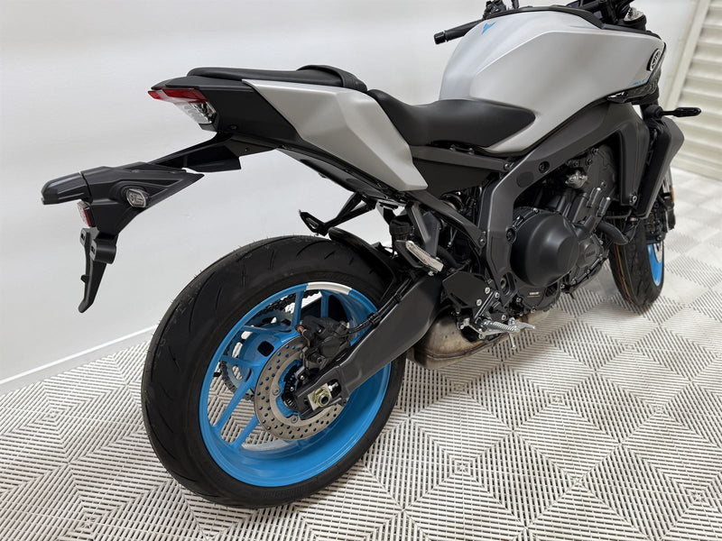 Load image into Gallery viewer, 2025 Yamaha MT 09