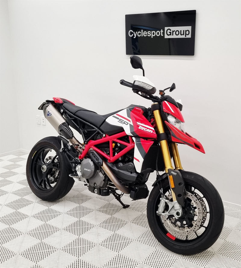 Load image into Gallery viewer, 2022 Ducati Hypermotard