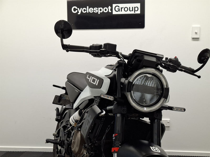 Load image into Gallery viewer, 2025 Husqvarna Vitpilen 401