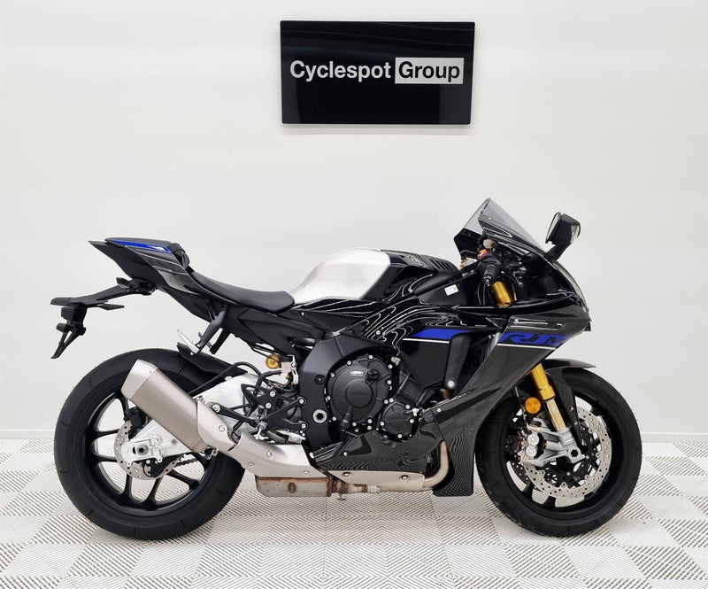 Load image into Gallery viewer, 2024 Yamaha R 1 M
