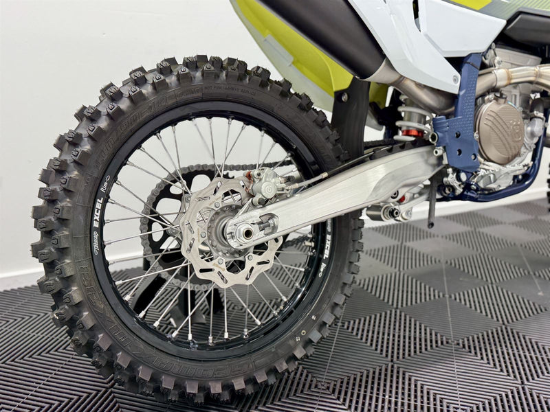 Load image into Gallery viewer, 2024 Husqvarna FC 350