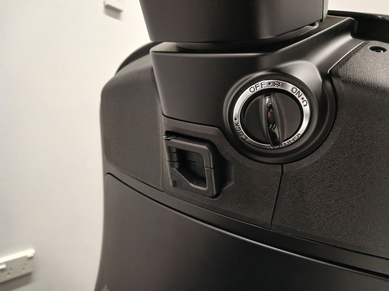 Load image into Gallery viewer, 2023 Vespa GTS 300 Super