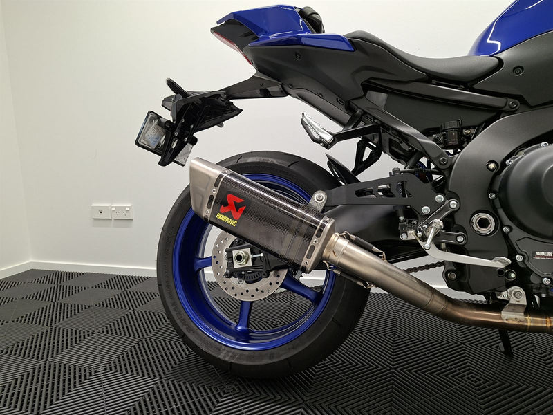 Load image into Gallery viewer, 2025 Yamaha YZF-R9 R9 - AKRAPOVIC EXHAUST