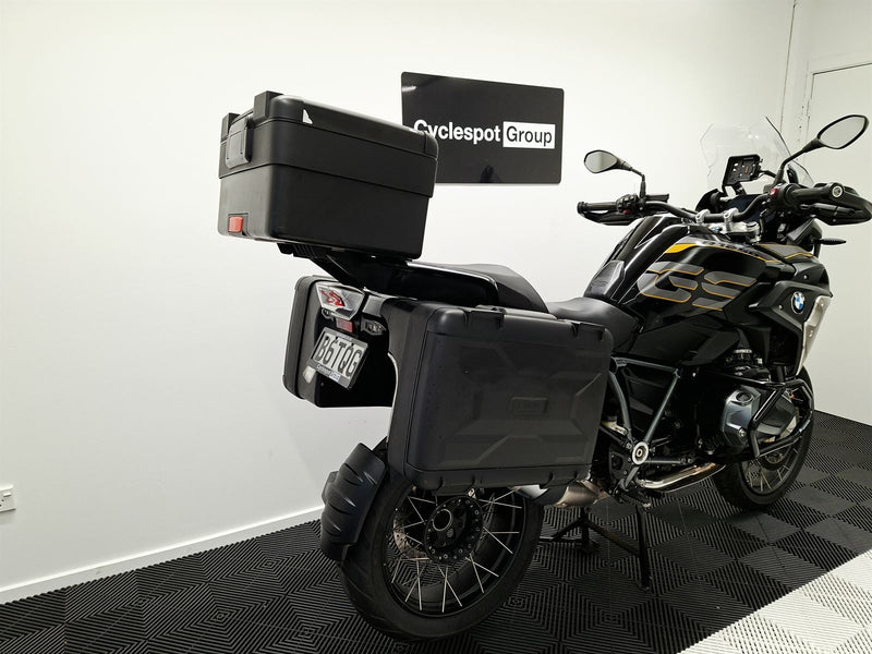Load image into Gallery viewer, 2019 BMW GS R1250 Fully Optioned