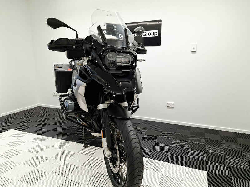 Load image into Gallery viewer, 2019 BMW GS R1250 Fully Optioned