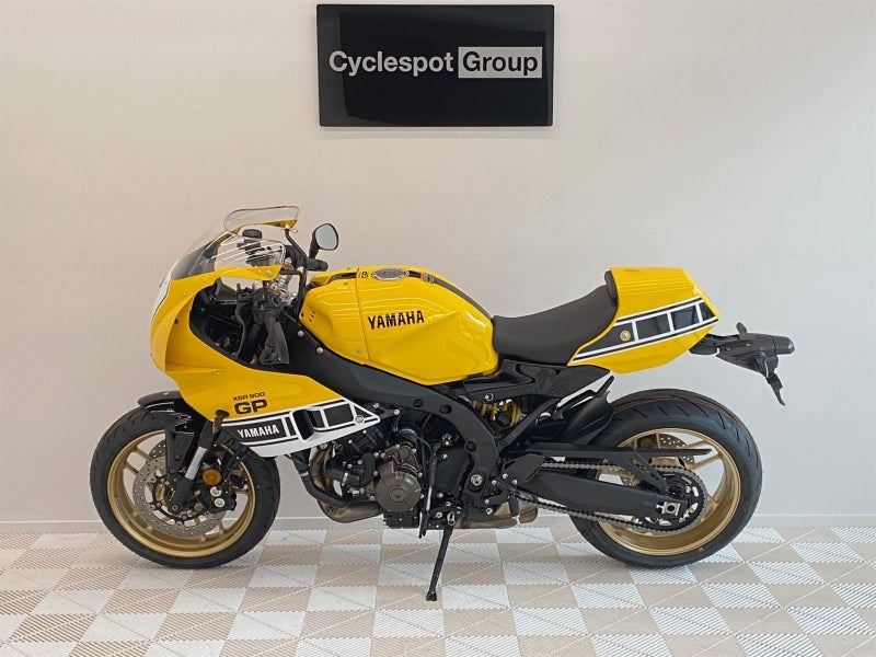 Load image into Gallery viewer, 2026 Yamaha XSR 900 GP - King Kenny Edition