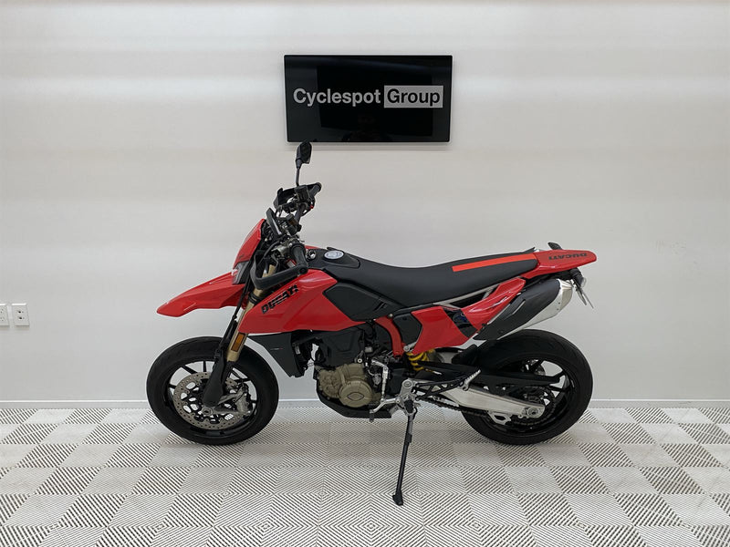 Load image into Gallery viewer, 2024 Ducati Hypermotard 698 Mono
