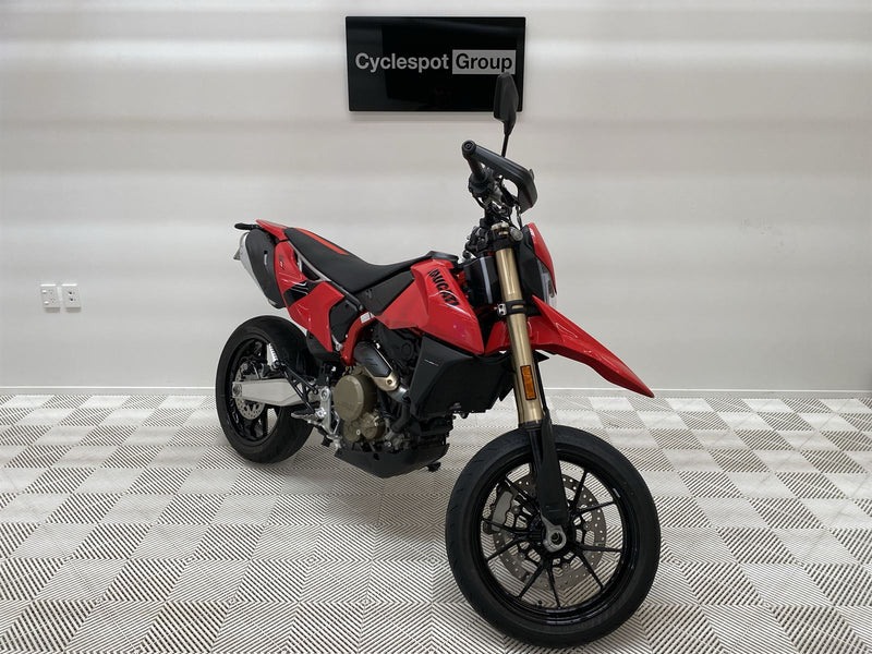Load image into Gallery viewer, 2024 Ducati Hypermotard 698 Mono