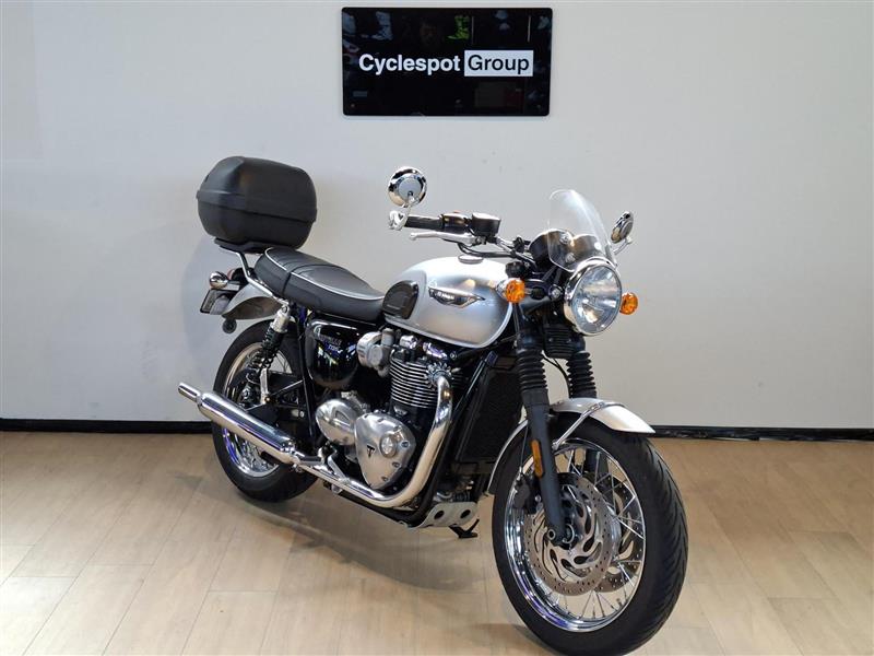 Load image into Gallery viewer, 2018 Triumph Bonneville T100