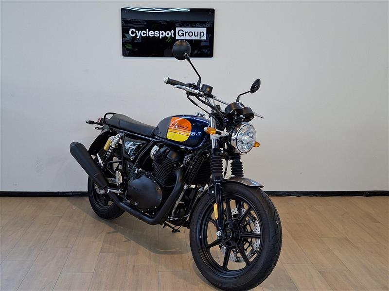 Load image into Gallery viewer, 2023 Royal Enfield Interceptor 650
