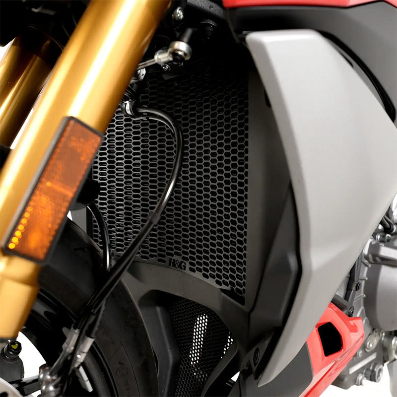 Load image into Gallery viewer, PRO Radiator Guard for Ducati Streetfighter V2(S) 25- Black R&amp;G
