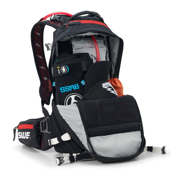 Load image into Gallery viewer, USWE Flow MTB Protector Pack
