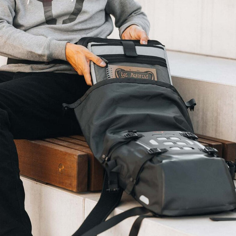 Load image into Gallery viewer, SW MOTECH BACKPACK DAILY WATERPROOF 22L BLACK
