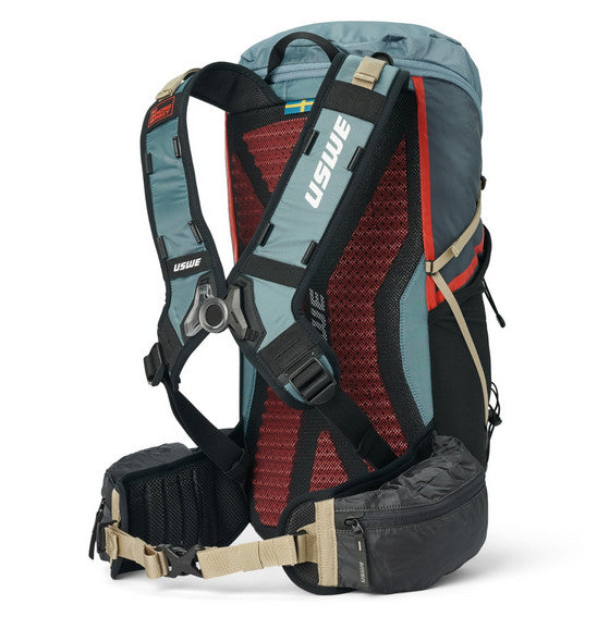 Load image into Gallery viewer, USWE Tracker 22L / 30L Daypack

