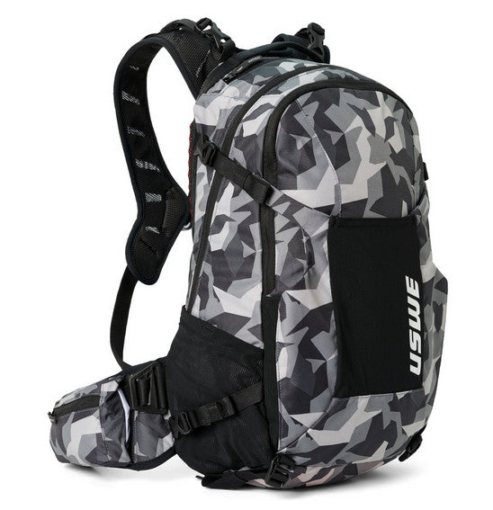 Load image into Gallery viewer, USWE Shred 25L MTB Daypack
