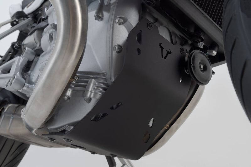 Load image into Gallery viewer, BASH PLATE SW MOTECH BLACK MOTO-GUZZI V100 MANDELLO 22-ON

