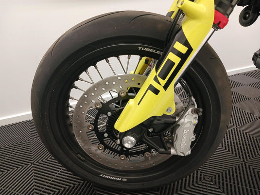 2024 Husqvarna FS 701 Supermoto