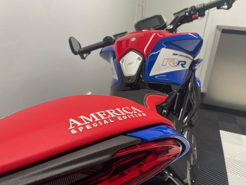 Load image into Gallery viewer, 2024 MV Agusta Dragster RR 'America' Limited Edition
