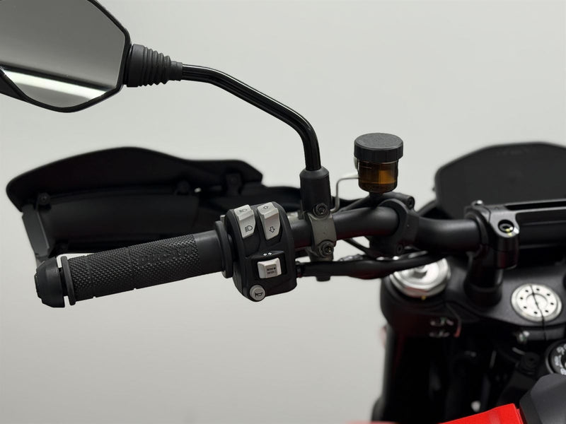Load image into Gallery viewer, 2024 Ducati Hypermotard 950 RVE
