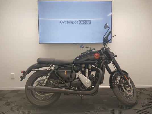 2026 BSA Gold Star SHADOW BLACK
