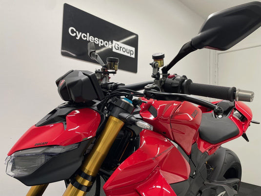 2026 Ducati Street Fighter V4S
