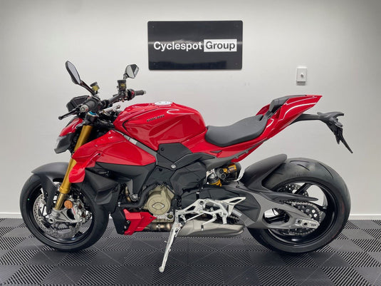 2026 Ducati Street Fighter V4S