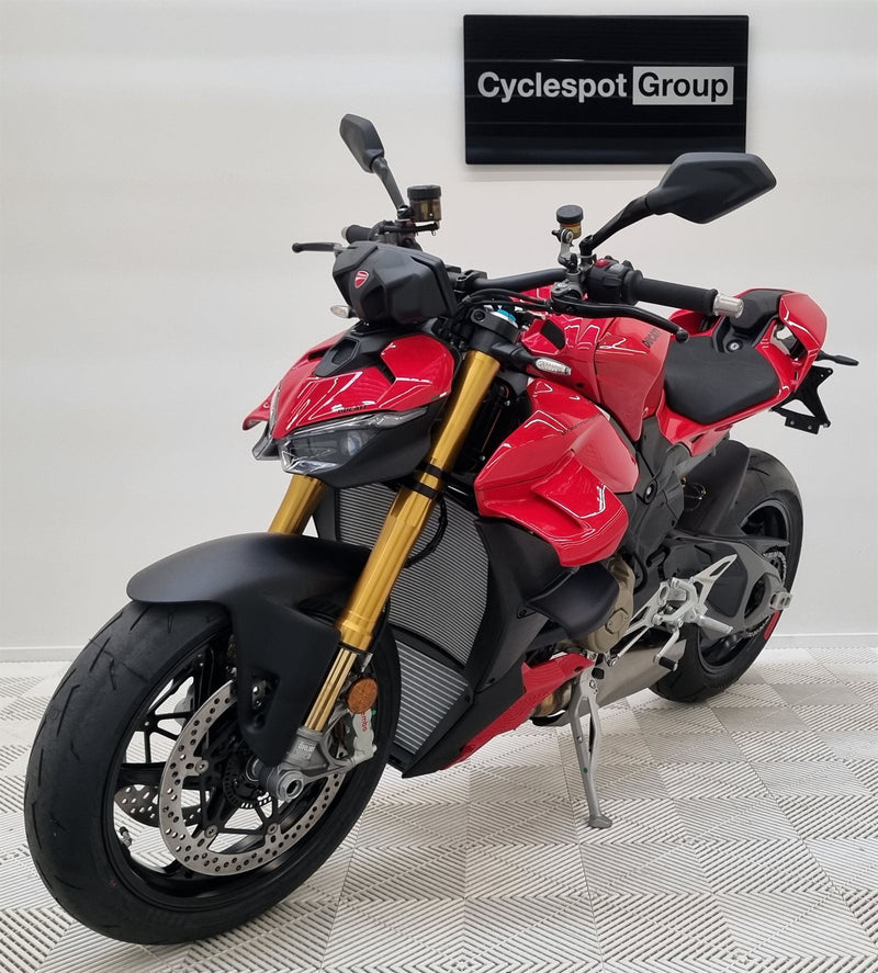 Load image into Gallery viewer, 2026 Ducati Street Fighter V4S

