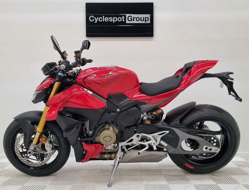 Load image into Gallery viewer, 2026 Ducati Street Fighter V4S
